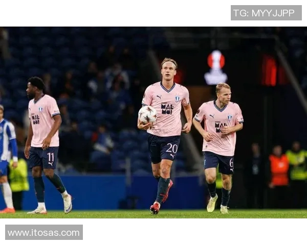 威灵顿凤凰主场迎战悉尼足球队争夺胜利的精彩对决即将上演